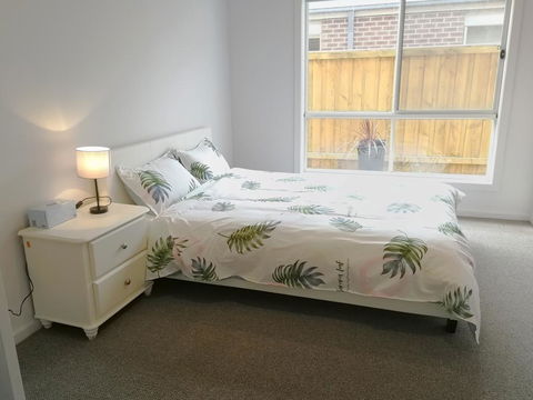 Lily Family - Accommodation Search 1