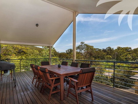 Lily's - Accommodation Search 0