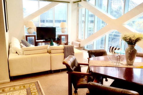 Luxuries CBD Apartment With Views - Accommodation Search 2