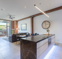 Luxury 3 brm 2 bath Woolstore apt with Courtyard - Accommodation Search
