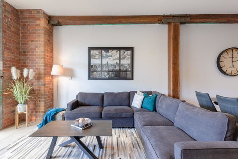 Luxury 3 Brm 2 Bath Woolstore Apt With Courtyard - Accommodation Search 2