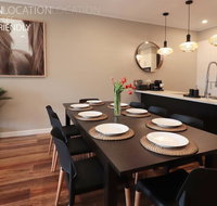 LUXURY Davcorp Executive Rentals - Free Wifi Wine Netflix and Parking in Brompton - Accommodation Search