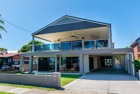 Magical Holiday Home - Welsby Pde, Bongaree - Accommodation Search 0
