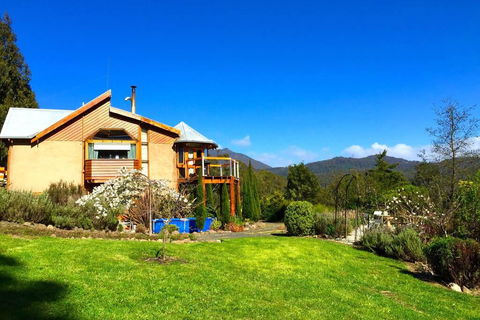 MAGICAL MOUNTAIN RETREAT - 20 Mins To CBD And Only 10 To MONA! - Accommodation Search 2