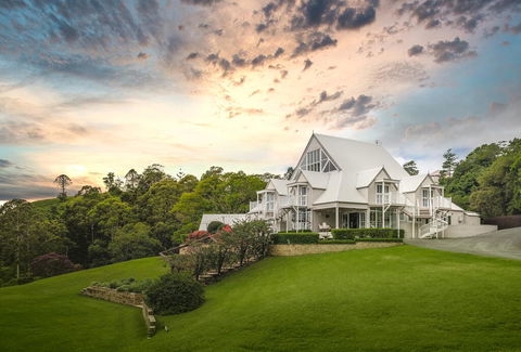 Maleny Manor - Accommodation Search 0