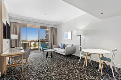 Mantra Twin Towns - Accommodation Search 2