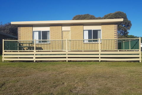 MARLO - Accommodation Search 0