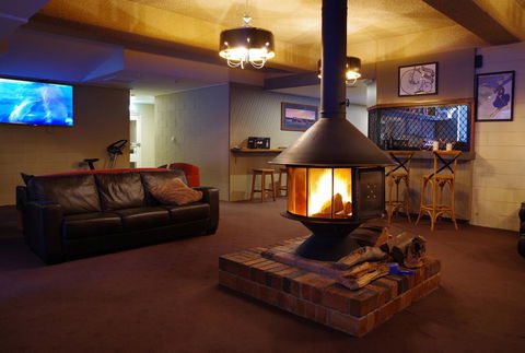 Matterhorn Lodge - Accommodation Search 0