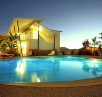 Mayfair Motel - Accommodation Search