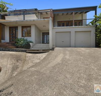 Mcauleys Beach House - Accommodation Search