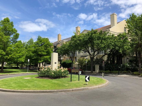 MCG, Rod Laver, City - Best Location In Melbourne - Accommodation Search 3