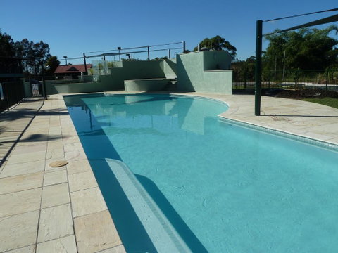 McNevins Logan Park Motel - Accommodation Search 0