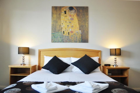 Meadowbrook Hotel Brisbane - Accommodation Search 0