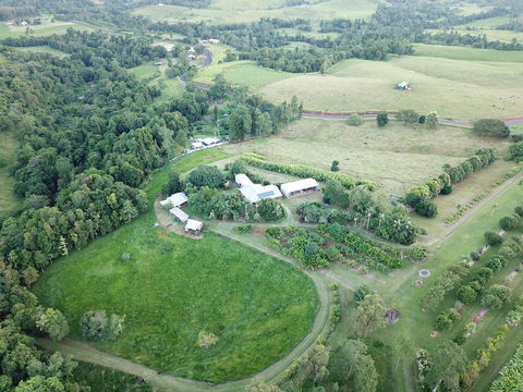 Mena Creek Flower House - Accommodation Search 3