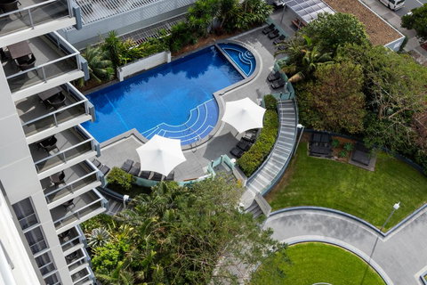 Meriton Suites Broadbeach - Accommodation Search 0
