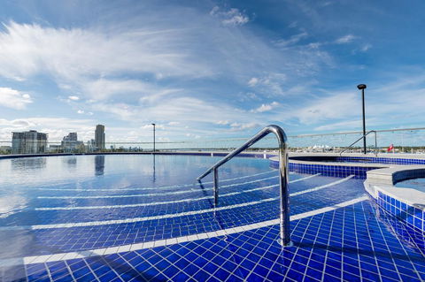 Meriton Suites Southport - Accommodation Search 2