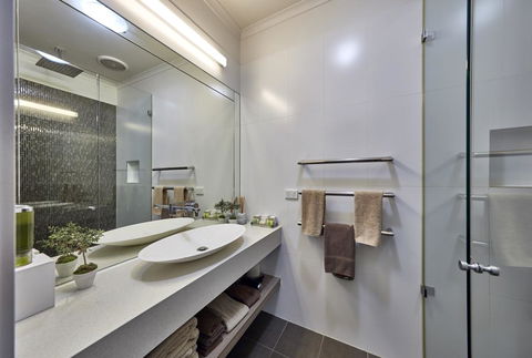 Mews Cottages - Accommodation Search 3