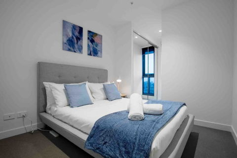MH013 # Memory Pieces - Accommodation Search 1