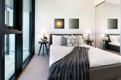 MH47 Landmark Apartment Near Crown - Accommodation Search 3