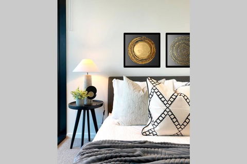 MH47 Landmark Apartment Near Crown - Accommodation Search 1
