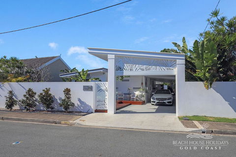 Miami Beachside Beach House - Accommodation Search 1