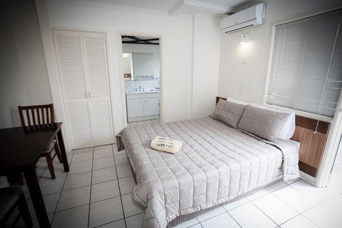 Miami Shore Apartments & Motel - Accommodation Search 3