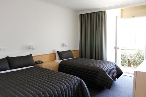 Mid City Motor Inn Queanbeyan - Accommodation Search 3
