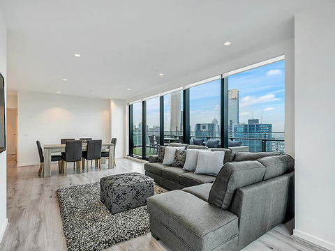 MJ Shortstay Apartments - Platinum Tower - Accommodation Search 0