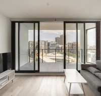 Modern Apartment in Darling Harbour - Accommodation Search