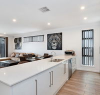Modern Luxury at Christies Beach - Accommodation Search