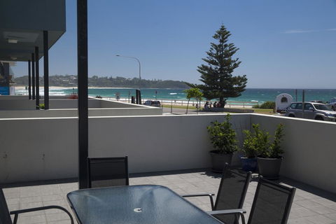 Mollymook Luxury Beachfront Apartment 3 - Accommodation Search 0