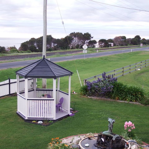 Moonlight Bay B&B Guest House - Accommodation Search 3