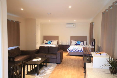 Mossman Motel Holiday Villas - Accommodation Search 2