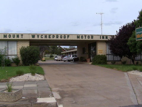 Mount Wycheproof Motor Inn - Accommodation Search 3