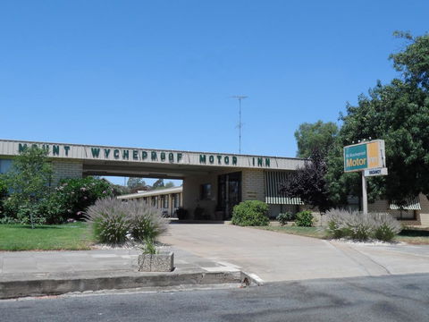 Mount Wycheproof Motor Inn - Accommodation Search 0