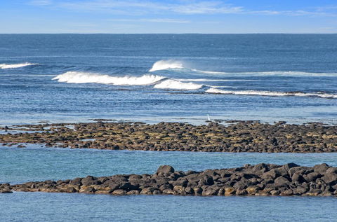 Moyan - Standing Tall At The Edge Of The Indian Ocean - Accommodation Search 2