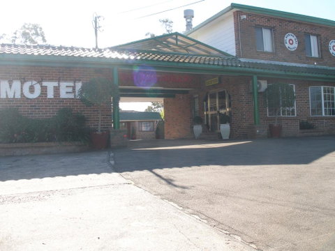 Mt Kuring-Gai Motel - Accommodation Search 1