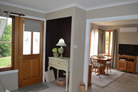 Mulberry Cottage Unique B&B Accommodation - Accommodation Search 2