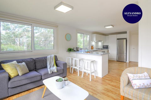 NATURE LOVERS DREAM // FIREPLACE //ACCESS TO HIKES - Accommodation Search 0