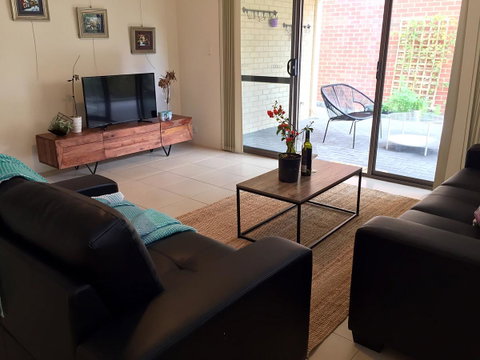 Holiday Home Near Perth City / Airport / Stadium / Casino - Accommodation Search 2