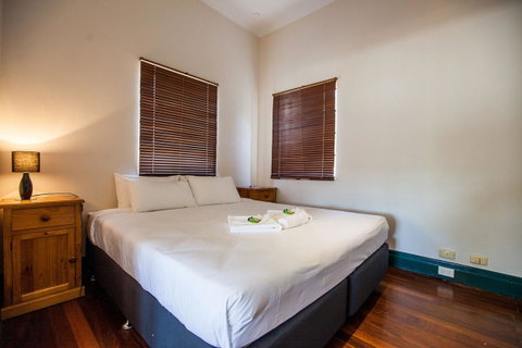 Captain Stirling Hotel - Accommodation Search 28