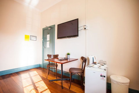 Captain Stirling Hotel - Accommodation Search 38
