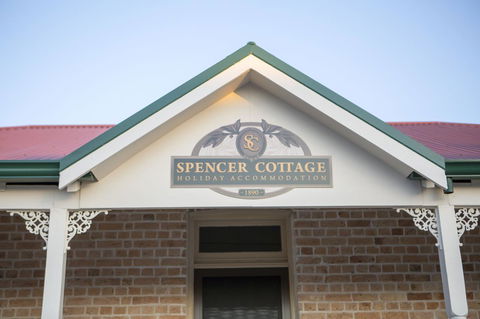 Spencer Cottage - Accommodation Search 0
