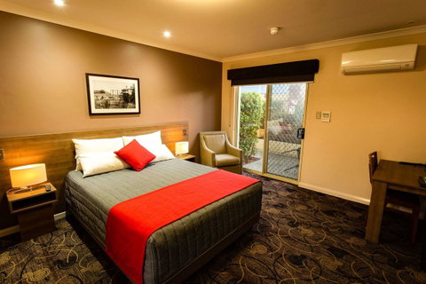 Quality Hotel Bayswater - Accommodation Search 1