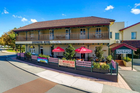 Quality Hotel Bayswater - Accommodation Search 24