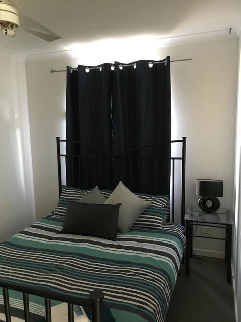 Blue Lake Family Retreat - Accommodation Search 21