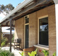 Hotham Ridge Winery and Cottages - Accommodation Search