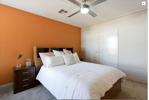 Adele's Luxury South Beach Apartment With King Bed - Accommodation Search 3