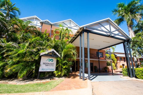 Moonlight Bay Suites - Accommodation Search 1