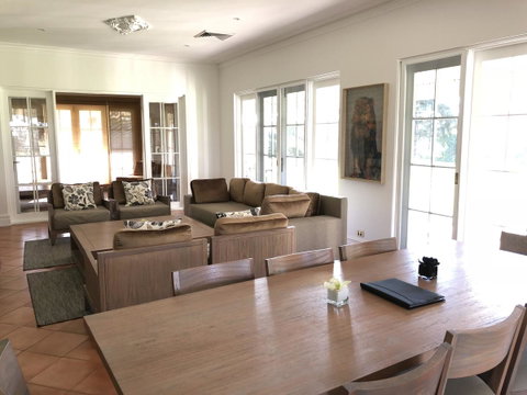 Caves Road Guest Houses - Accommodation Search 16